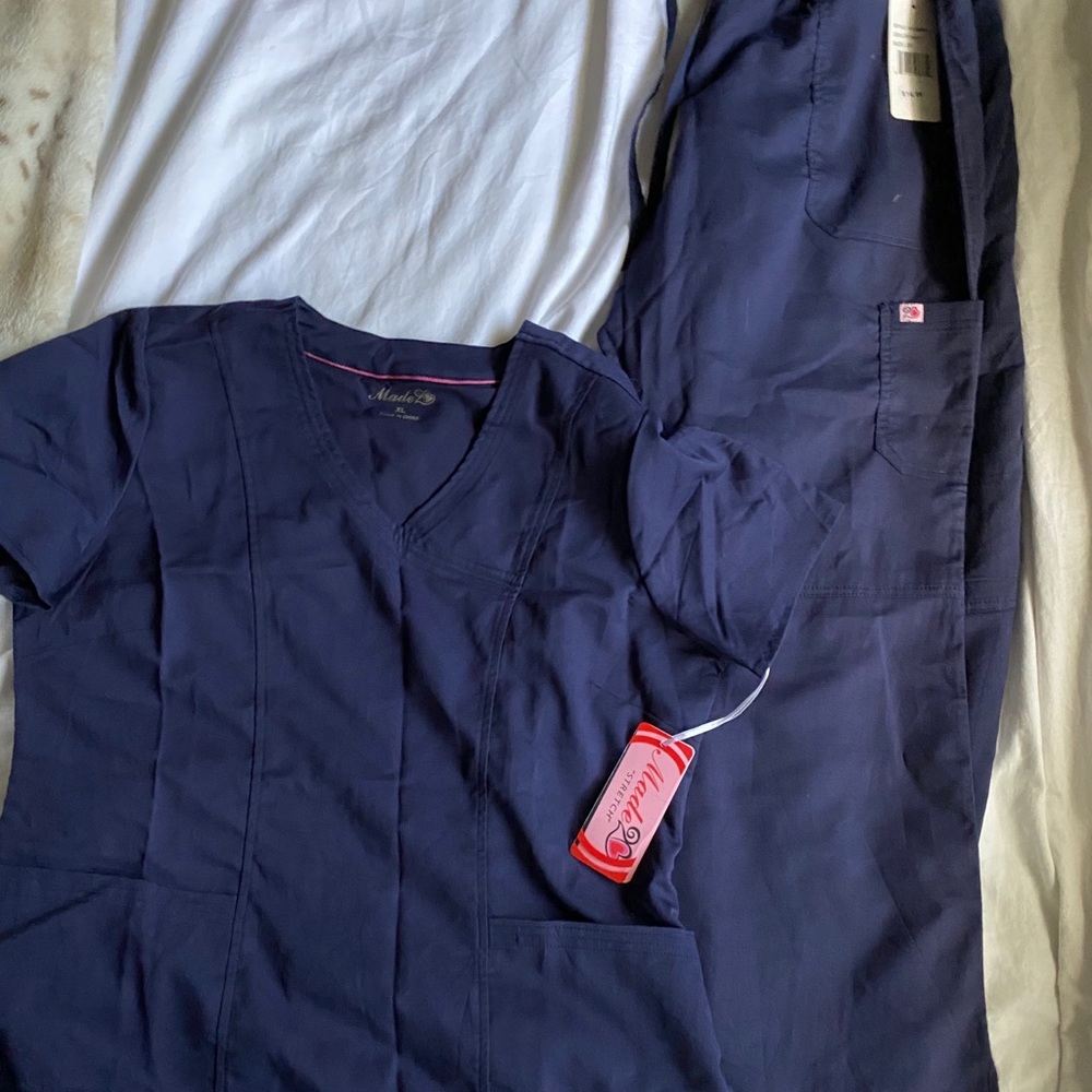 Navy scrub set
